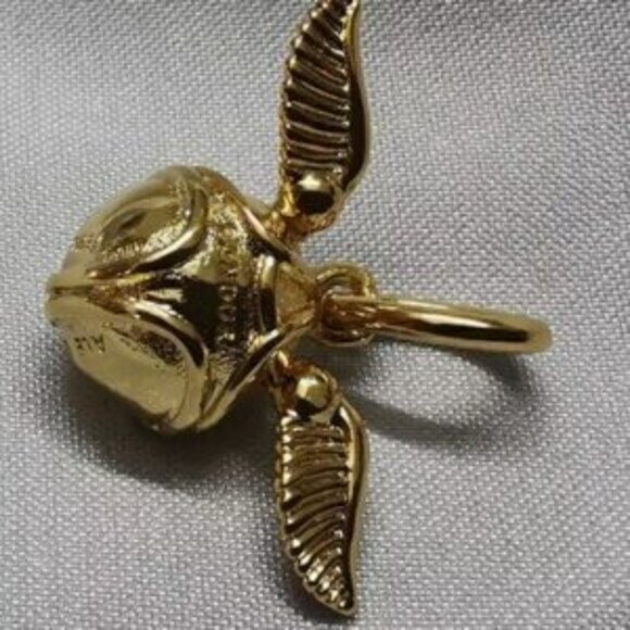 Pandora Harry Potter golden snitch charm - Picture 4 of 4